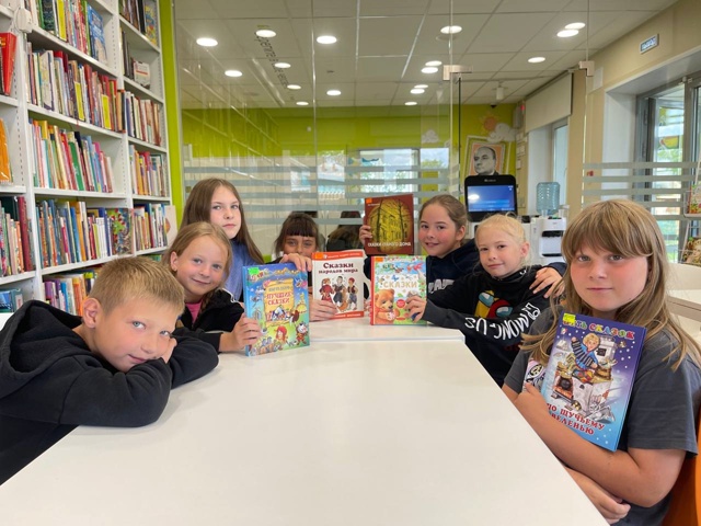 📚✨ Детская библиотека имени В.Г Сутеева продолжает р?...