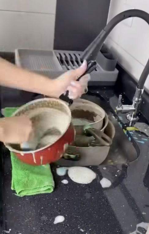 Устроили скачки