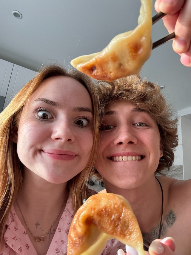 Кушаем гедза 🥟