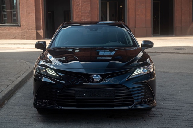 Camry 3,5 исчезнут из России: с 1 декабря из-за нового утиль?...