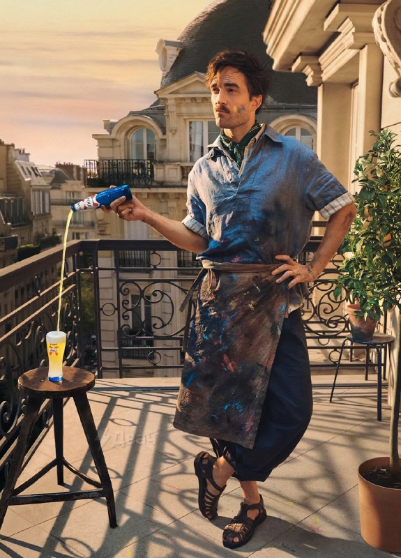 Роберт Паттинсон стал лицом французского пива 1664 Blanc от Kronenbourg
Актёр уже снялся в стилёвой