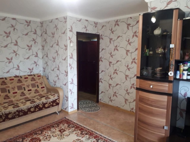 Продам 2-х комнатную квартиру в центре поселка на ул.Те?...