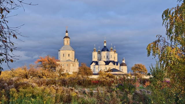 ‼️ Окрестности Свенского монастыря осенью.