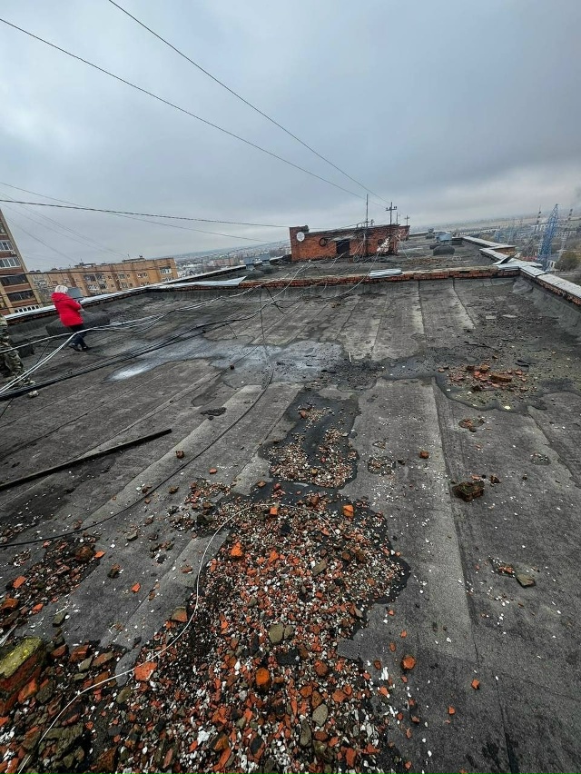 ДГХ убрал с крыши 12 кубометров «наследия» — но кем оно ...