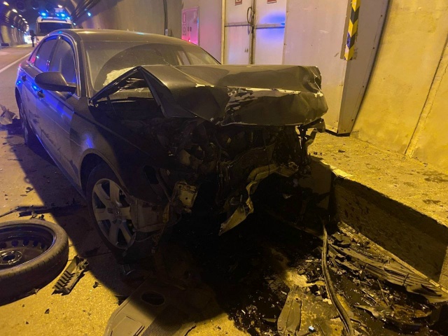 52-летний таксист погиб в ДТП в краснополянском тоннеле...