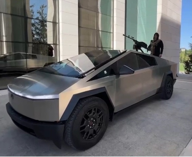 😳 Илон Маск дистанционно отключил Tesla Кадырова — приш...