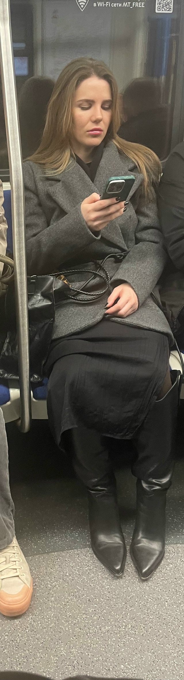 Я сел на Ольховой, а ты ехала с новомосковской или с пот...