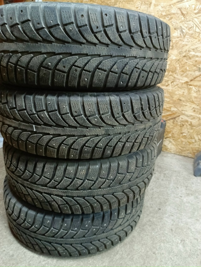 Продам резину 215/60 r17 еще в очень хорошем состоянии (мож?...