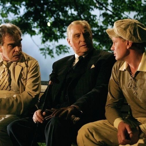 Цитaты из poмaнa «Мacтeр и Мapгapитa».
Никто не poдился, не уме...