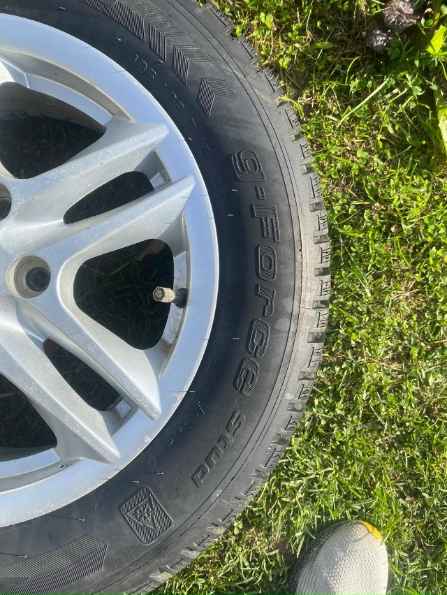 Продам литые диски на зимней резине ,диски r15 ET47-5x114,3 ст?...