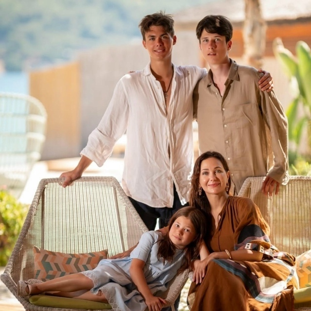 В интернете активно обсуждают поразительное сходство ...