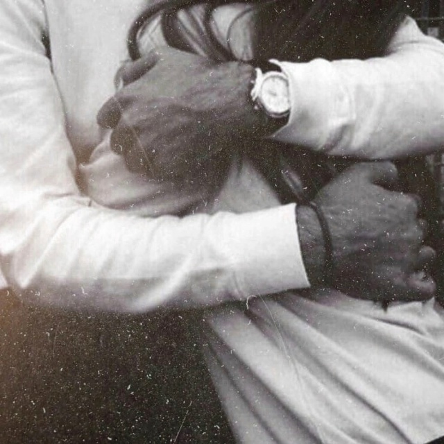 — Это была моя котлета! — схватив за ухо одиннадцатиле...