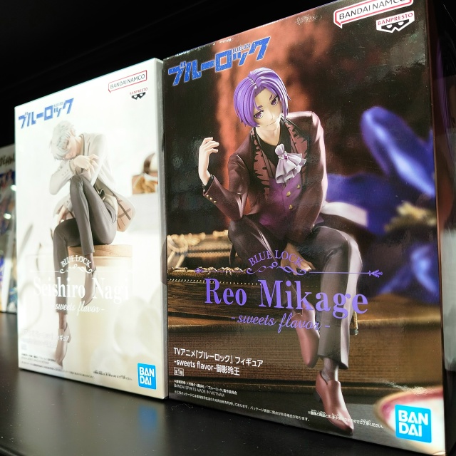 Футбольчик, мальчики походят на фигурки..
Сегодня дви?...