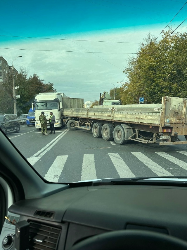 Горького вчера