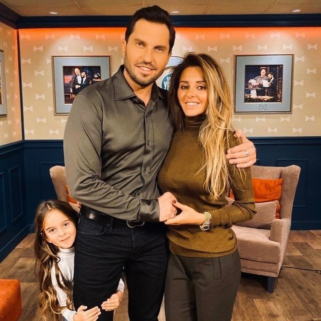 Вот это Александр Ревва с женой изменились😅 Деньги т?...