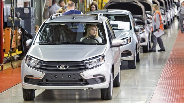 Автоваз сократит зарплаты сотрудникам на 20% и перейдёт...