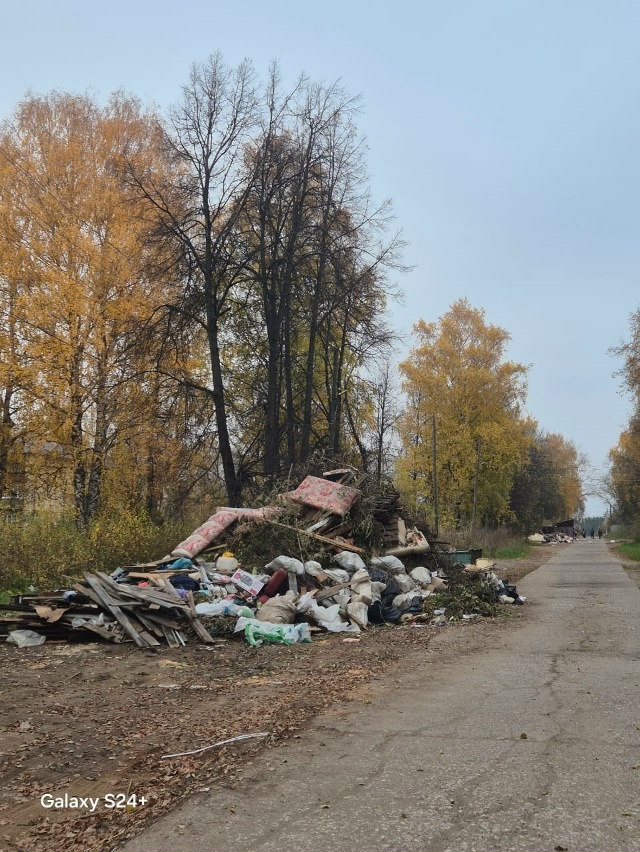 Улица Уральская.
Не опять а снова!!!
Обращаюсь к Админис...