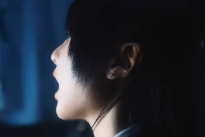 👩🏻Певица ADO раскрыла свой настоящий профиль на обложке своего предстоящего музыкального видео "Viva