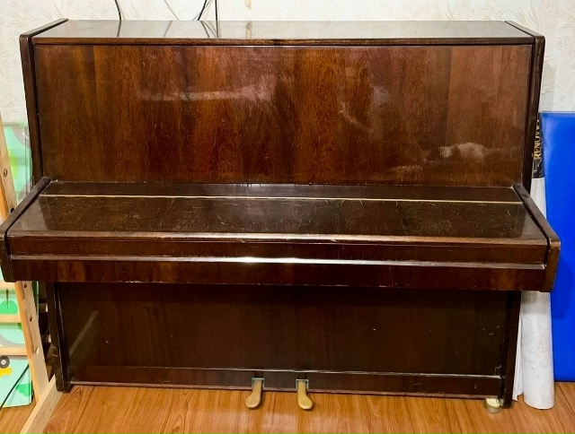 ? Отдам пианино. Ребёнок отучился.
? 89157070001