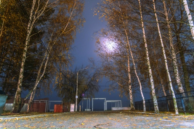 Туманная ночь.
Фото: Юрий Жарков