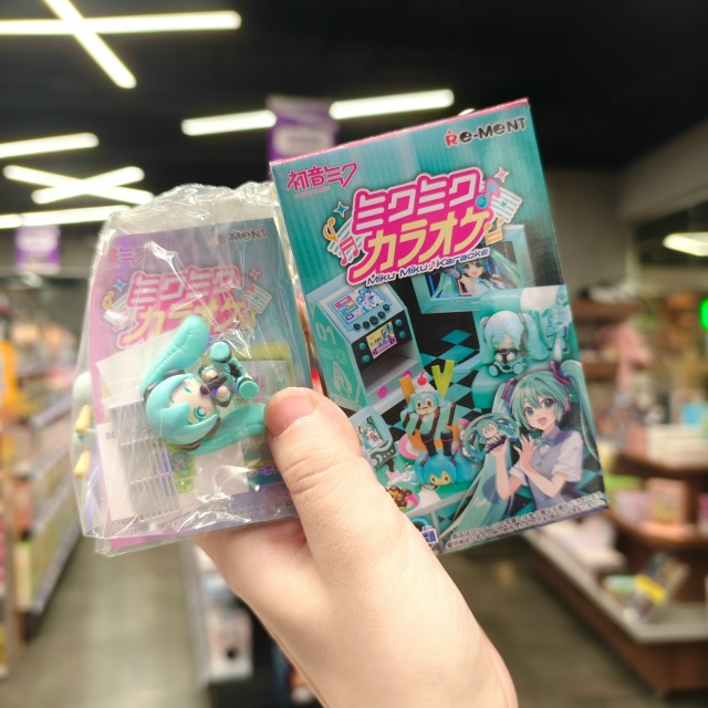 Мику зовет в караоке! Собери свою музыкальную диораму! ...