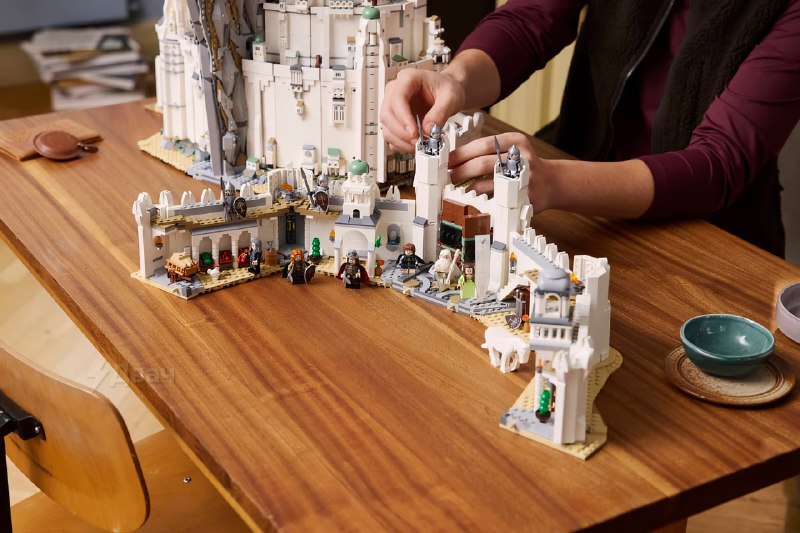 LEGO выкатили официальный анонс конструктора «Властелин колец: Минас Тирит» — самого масштабного и т