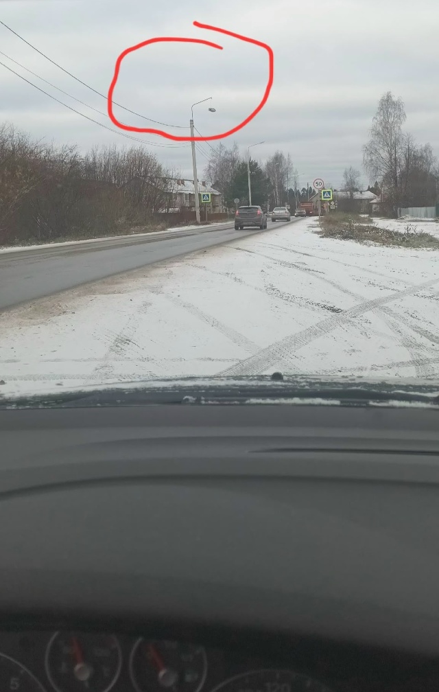 ❗На Кирова. Водители, будьте осторожны. А то прилетит