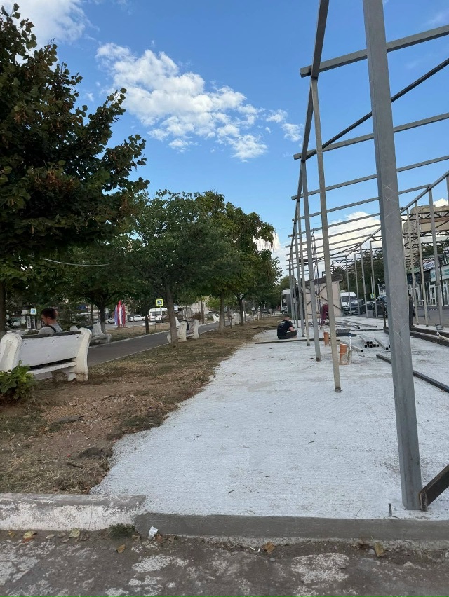 В нашем городе Донецке Ростовской области есть много в...