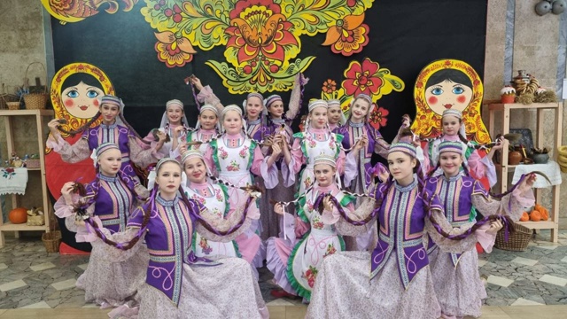 2 ноября 2025 г. в Балаково прошёл IV фестиваль-конкурс «Хо...