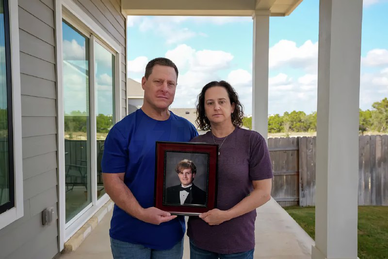 Чел превратил ChatGPT в своего наставника по употреблению наркоты и… умер от передозировки
Рассказы