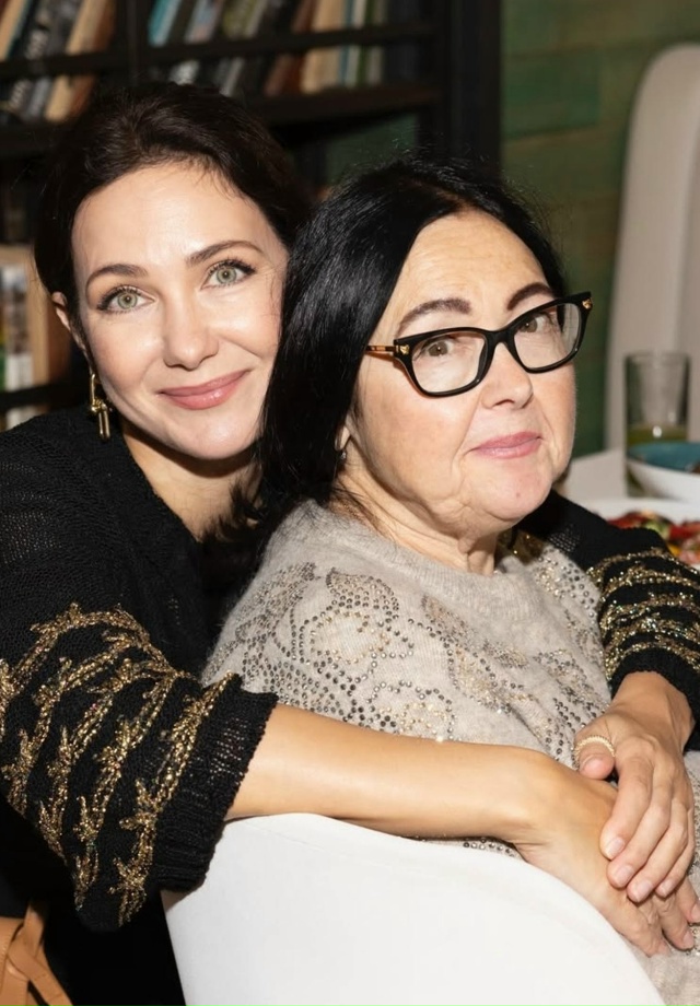 74-летнюю мать Екатерины Климовой спутали с Лолитой Мил...