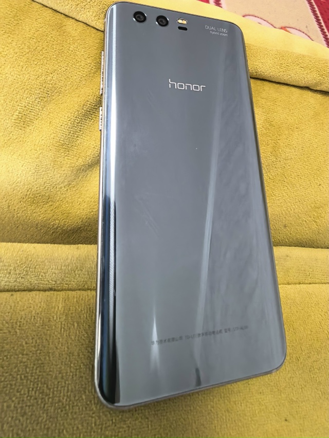 Фото 1-2. Продам мини холодильник- 7.т. р и стенка под тв н?...