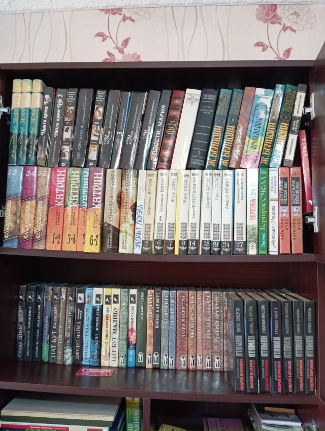 Книги в отличном состоянии. Бесплатно Самовывоз. 8903690366...