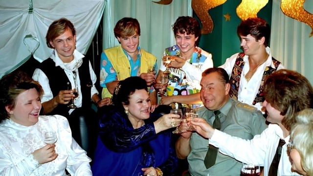 Сумacшедший 1994-й год в картинках. А чeм тогда занимались ...