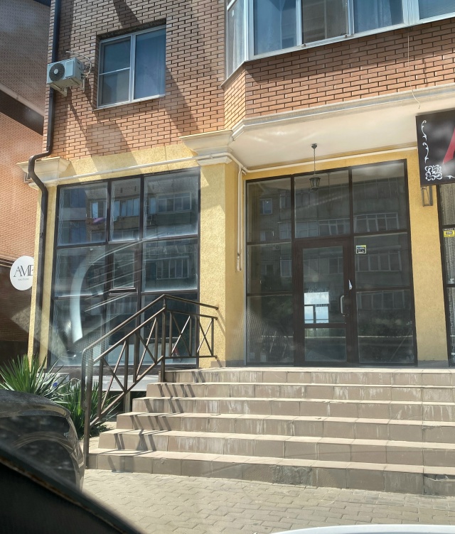 Добрый день ,может кто владеет контактом хозяина данно...