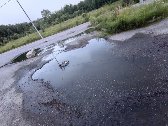 Федюнинского 10а
Вода течёт из канализации уже больше т...