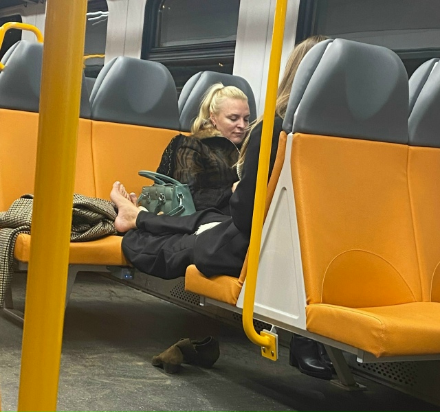 Не перестану удивляться людям в мцд, чего только не уви...