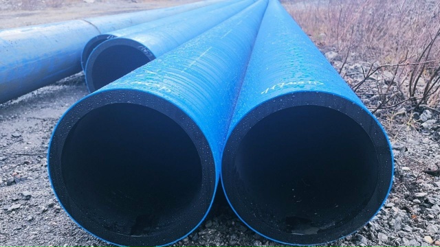 💧В Ревде капитально отремонтирован водовод.
От насо...