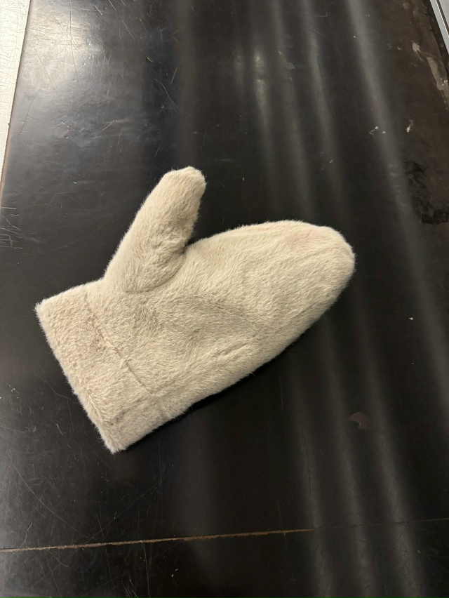 В вагоне в направлении ст.Звёздная - ст. Технологически...