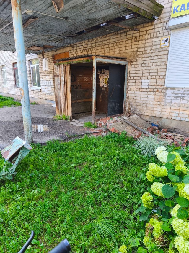 А ведь можно сказать, что парнишке из Семибратово пове?...