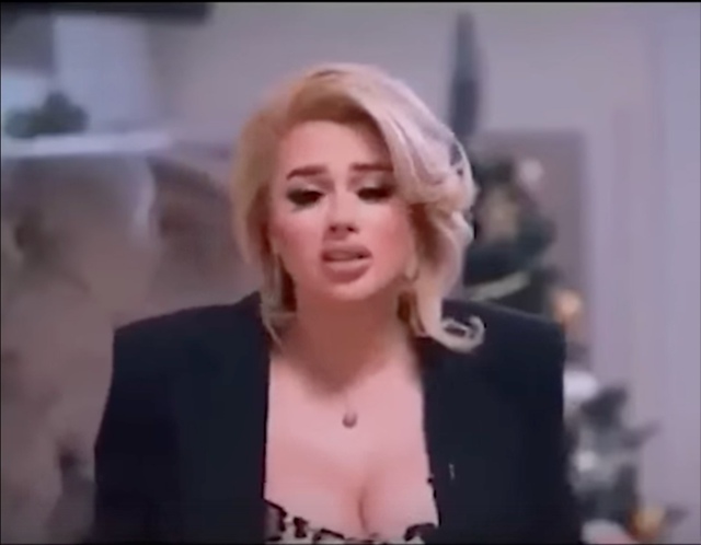 Дал ей мощную oтветoчку 😅