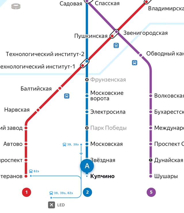потерял кошелек у метро купчино коричневый кожаный.
в?...