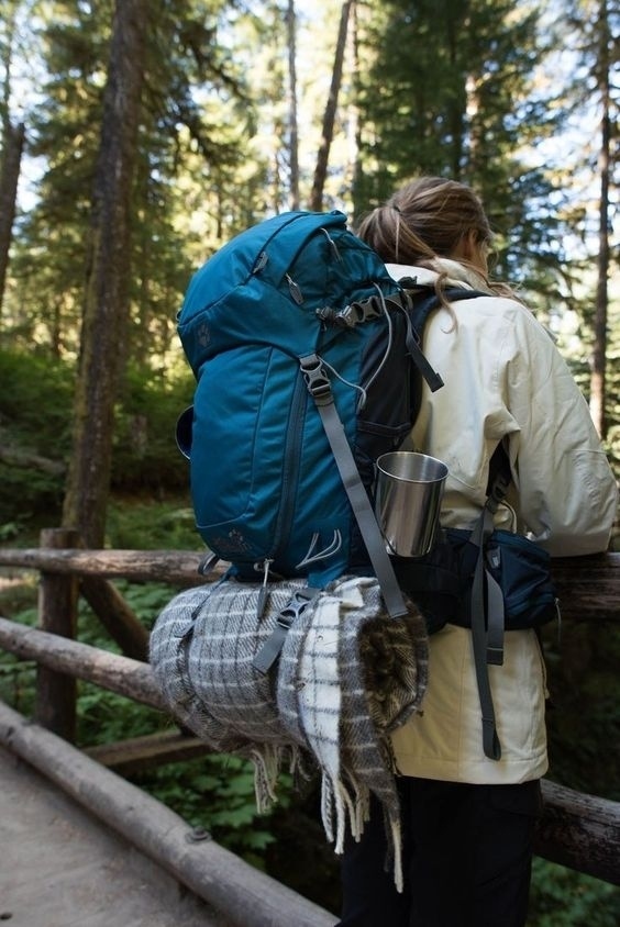 Хочешь почувствовать жизнь - отправляйся в поход.