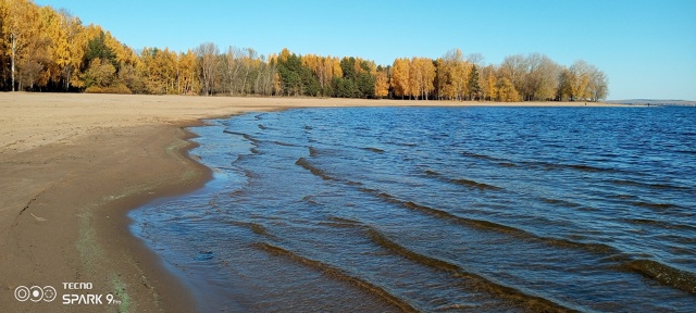 У водозабора.