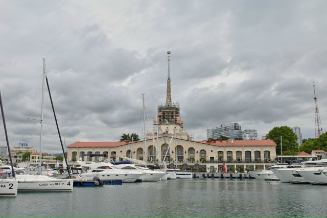 Хлопки в районе Морпорта Сочи – это учения
По сообщен?...