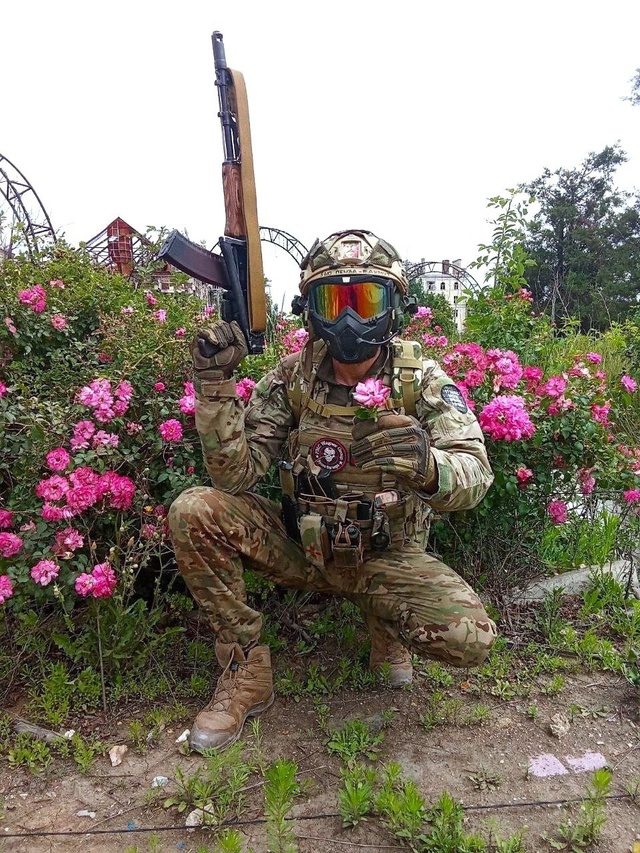 Фронтовые цветы для наших милых дам ?