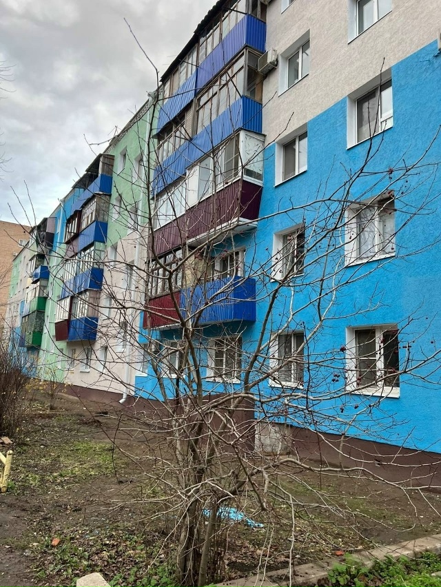 В микрорайоне покрасили фасады домов. Как вам?