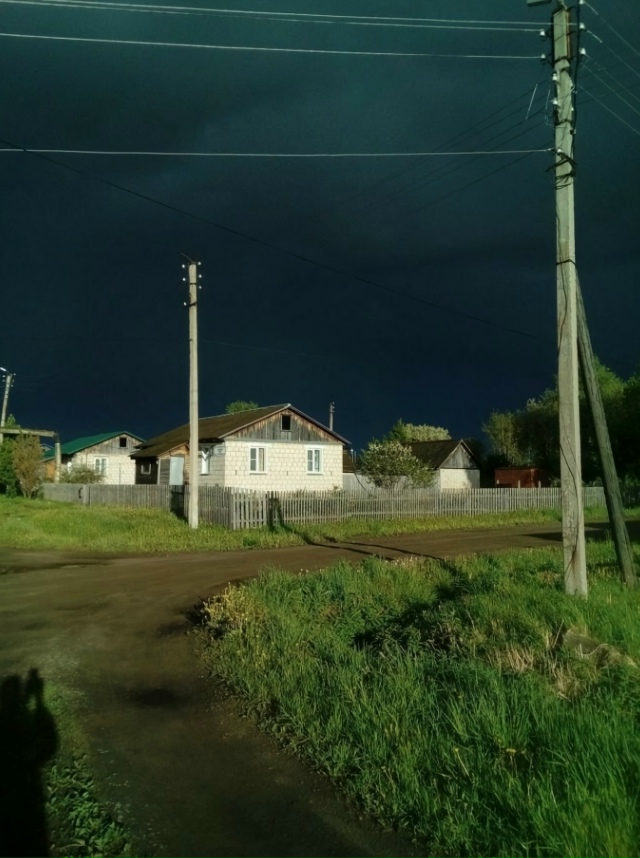 Πopa бeжaть