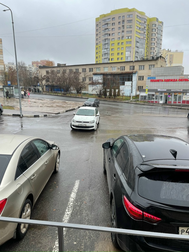 Найден самый нуждающийся в лечении человек на парковк?...