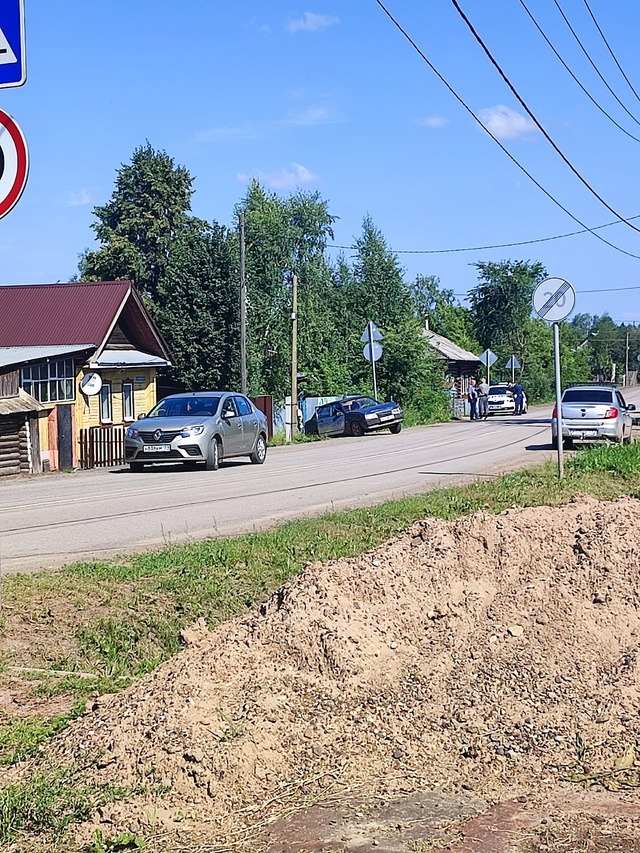 Утро понедельника добрым не бывает...:(
Дтп на Ульяновск...